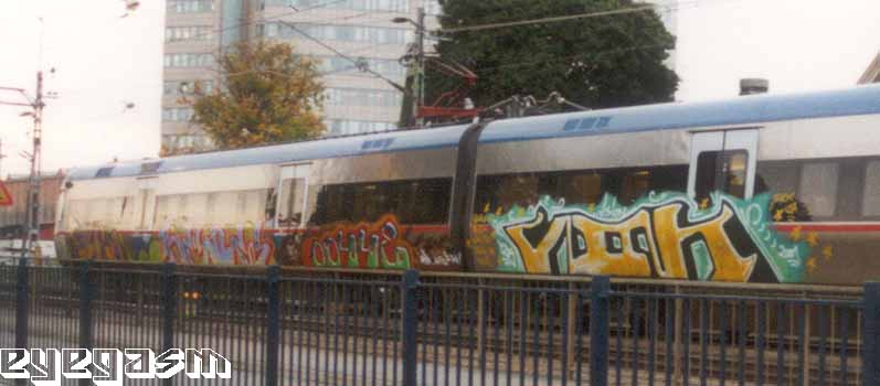 show-ooyye-y2k01.jpg