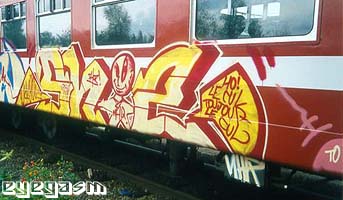 shoz03.jpg