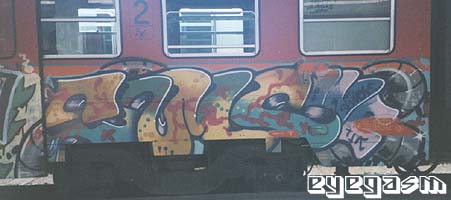 simone01.jpg