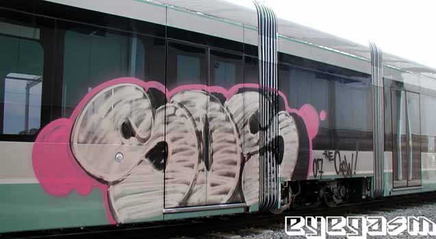 sos001.jpg
