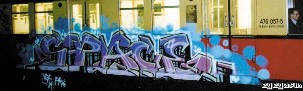 space03.jpg