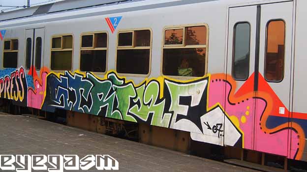 strike01.jpg