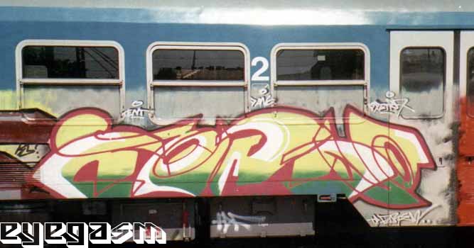 tenta01.jpg