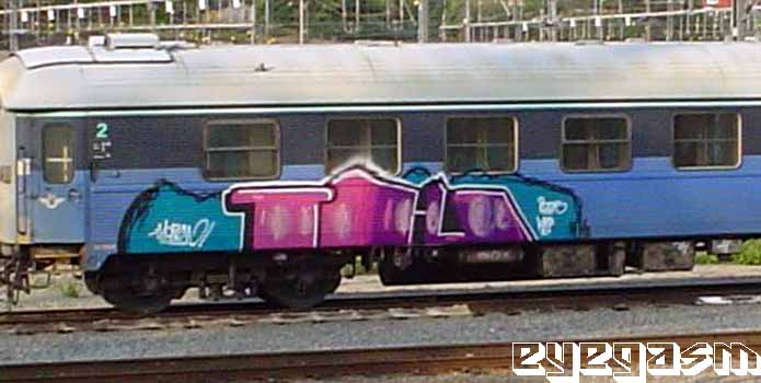 th03.jpg