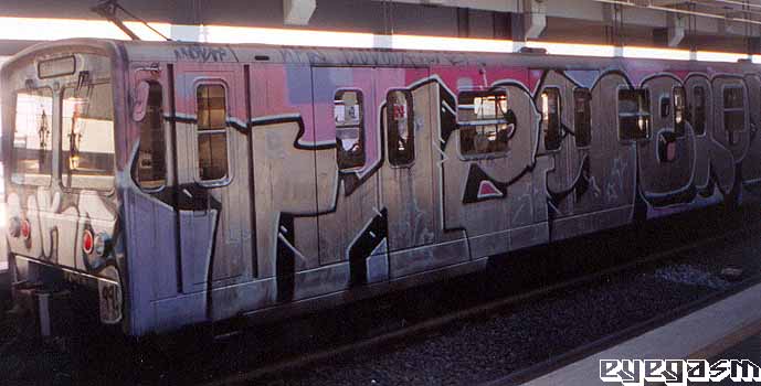 thes-wc01.jpg
