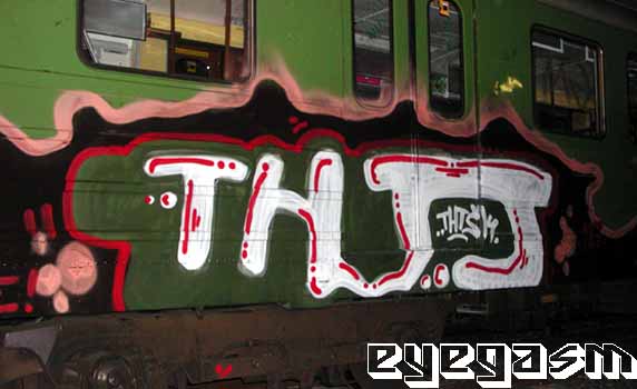 tht43.jpg