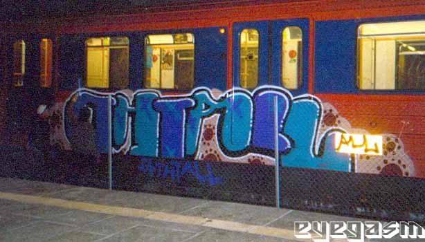 thtall02.jpg