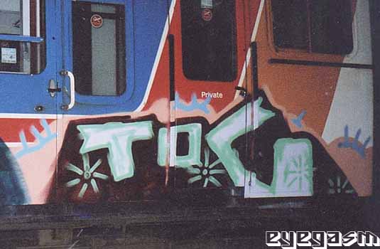 toe01.jpg