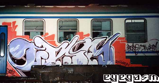 tra25.jpg
