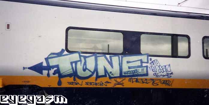 tune001.jpg