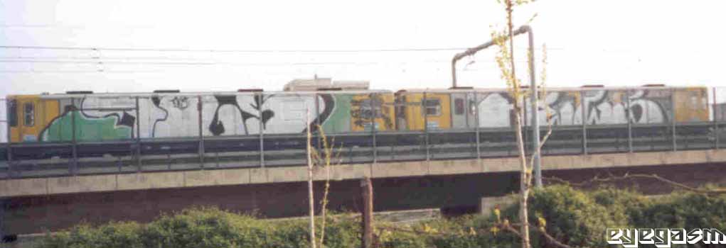 tus-hegs01.jpg