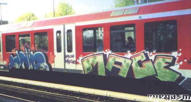 unid-mace01.jpg