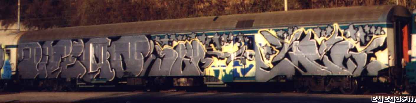utero-sem-sem-wc01.jpg