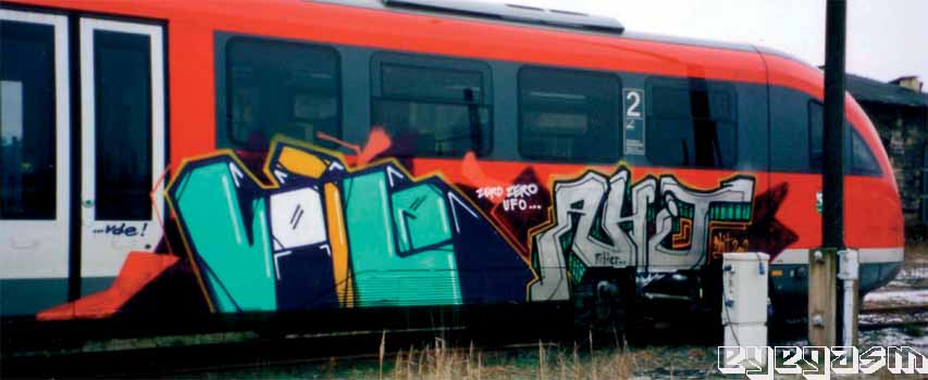 voila-ahit01.jpg