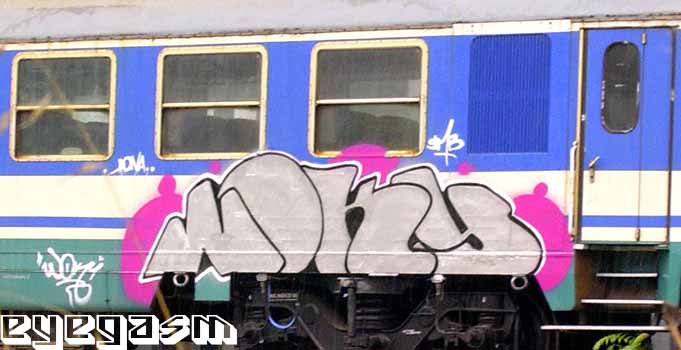 woky02.jpg