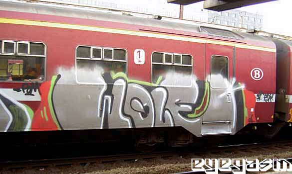 wole04.jpg