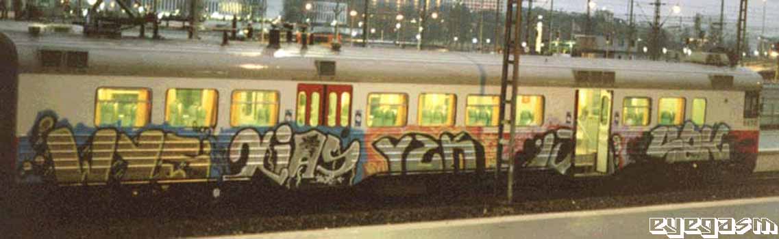 wys-kias-y2k-y2k-y2k01.jpg