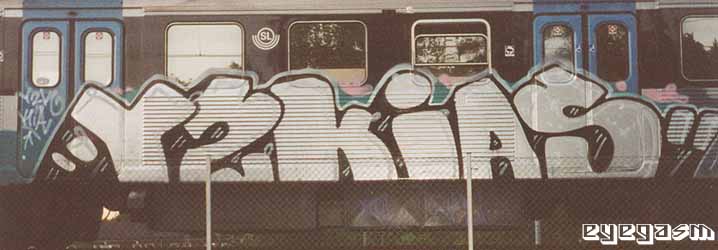 y2kias01.jpg