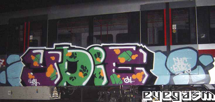 ydie07.jpg