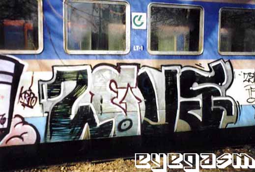zeus01.jpg