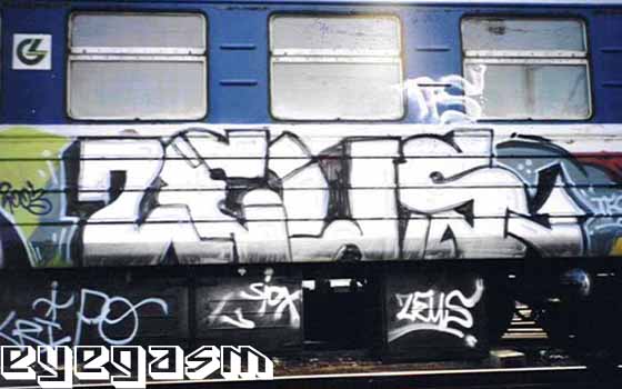 zeus04.jpg